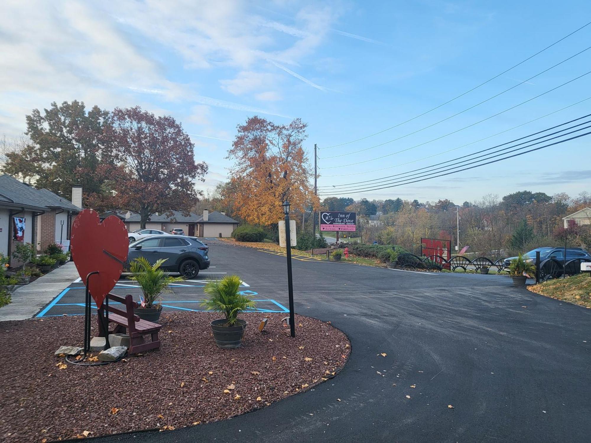 Inn Of The Dove - Romantic Luxury Suites With Jacuzzi & Fireplace At Harrisburg-Hershey-Philadelphia, Pa Bagian luar foto