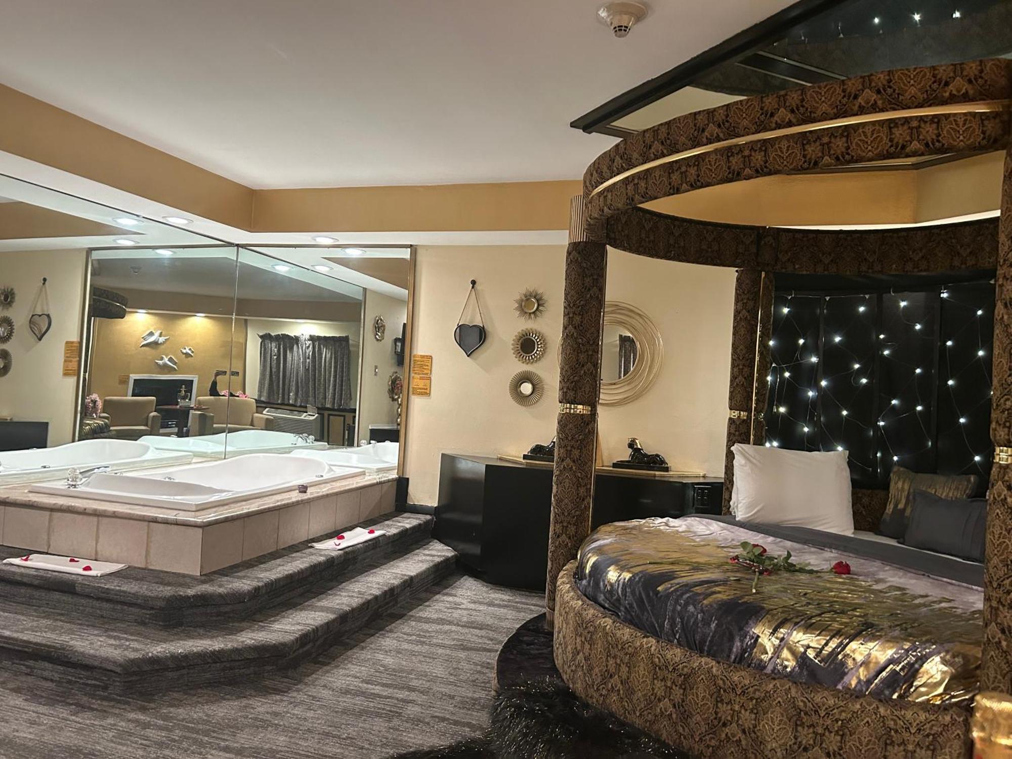 Inn Of The Dove - Romantic Luxury Suites With Jacuzzi & Fireplace At Harrisburg-Hershey-Philadelphia, Pa Bagian luar foto